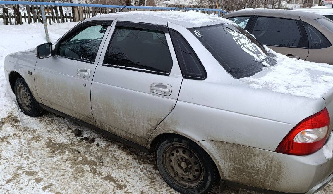 У саратовца арестовали «Приору» за нежелание платить алименты